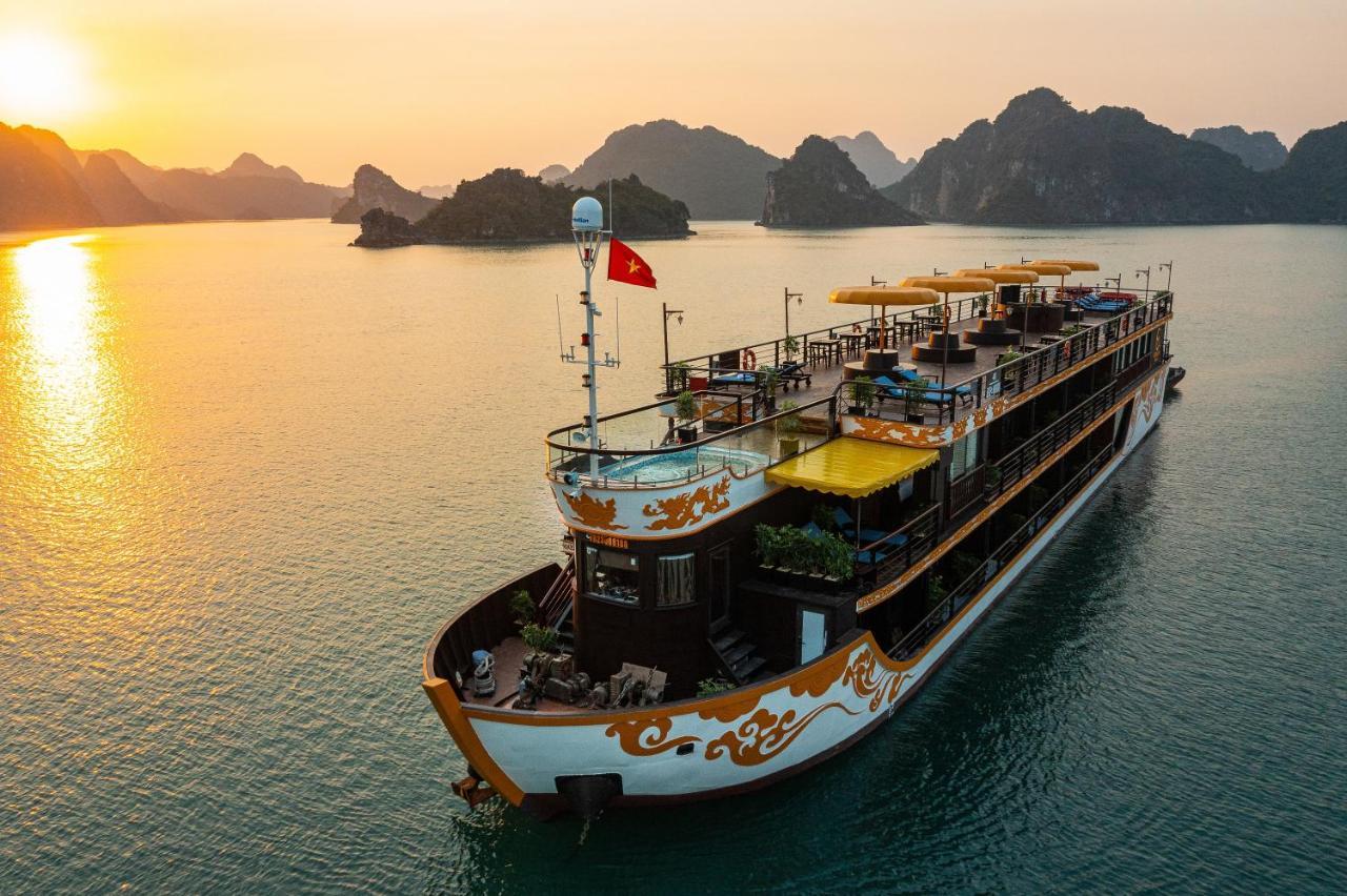 Nostalgia Halong Cruise Hotel Hạ Long Ngoại thất bức ảnh