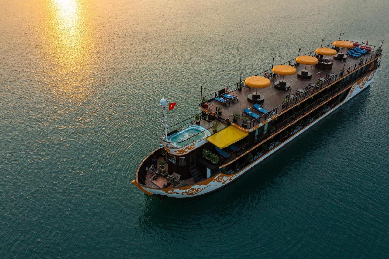 Nostalgia Halong Cruise Hotel Hạ Long Ngoại thất bức ảnh