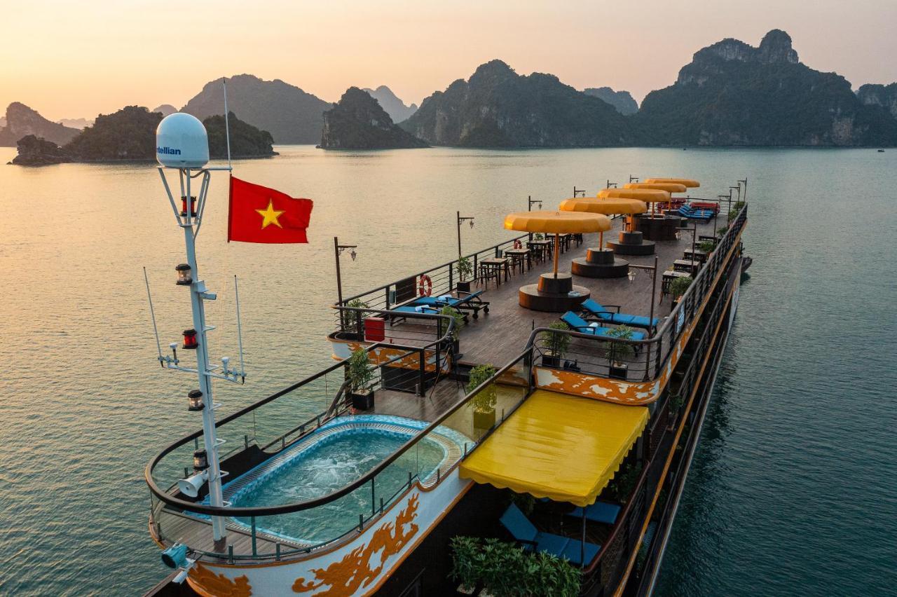 Nostalgia Halong Cruise Hotel Hạ Long Ngoại thất bức ảnh