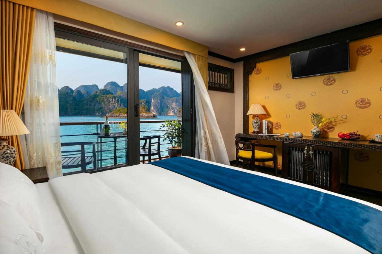 Nostalgia Halong Cruise Hotel Hạ Long Ngoại thất bức ảnh