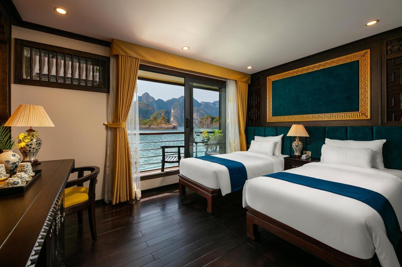 Nostalgia Halong Cruise Hotel Hạ Long Ngoại thất bức ảnh