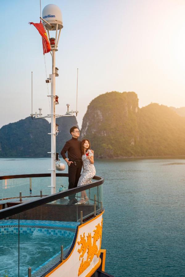 Nostalgia Halong Cruise Hotel Hạ Long Ngoại thất bức ảnh
