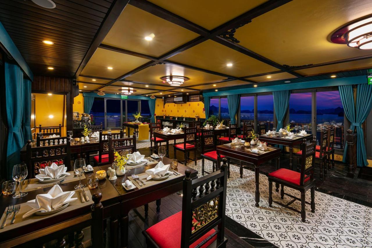 Nostalgia Halong Cruise Hotel Hạ Long Ngoại thất bức ảnh